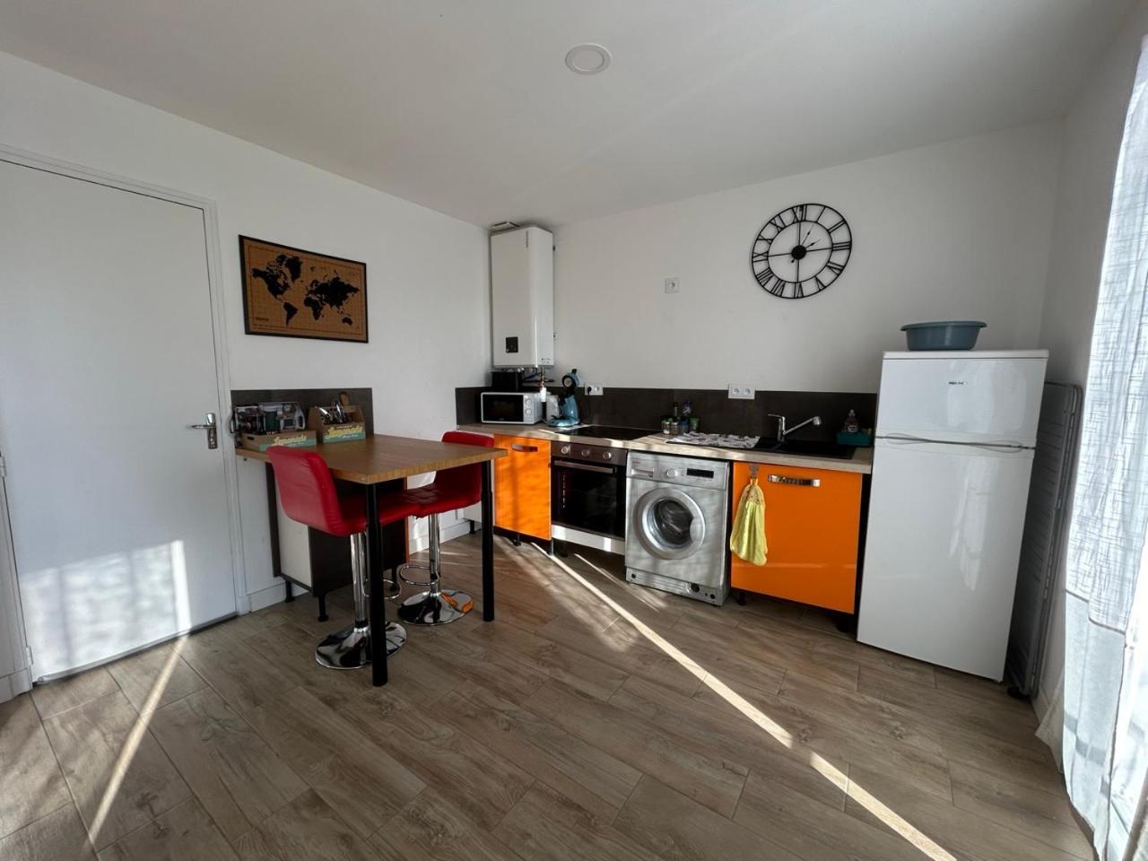 Appartement Les Voyages De Romane Narbonne Buitenkant foto